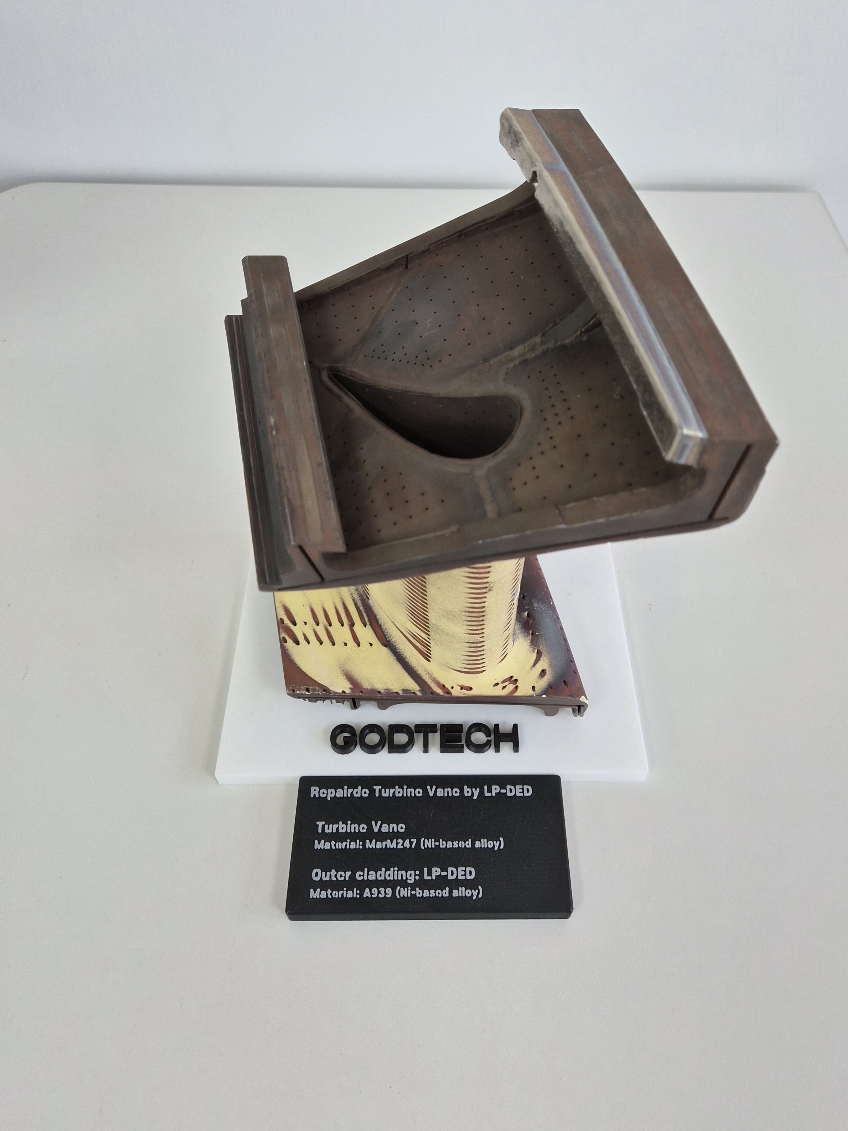Repaired Turbine Vane by LP-DED